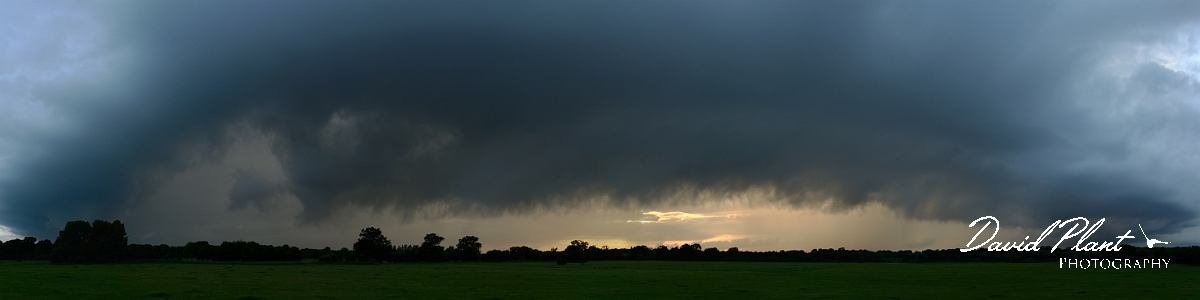 David Plant Photography - Wildlife Photography - Ferry Meadows - B.jpg - Sun behind storm front - Cambridgeshire